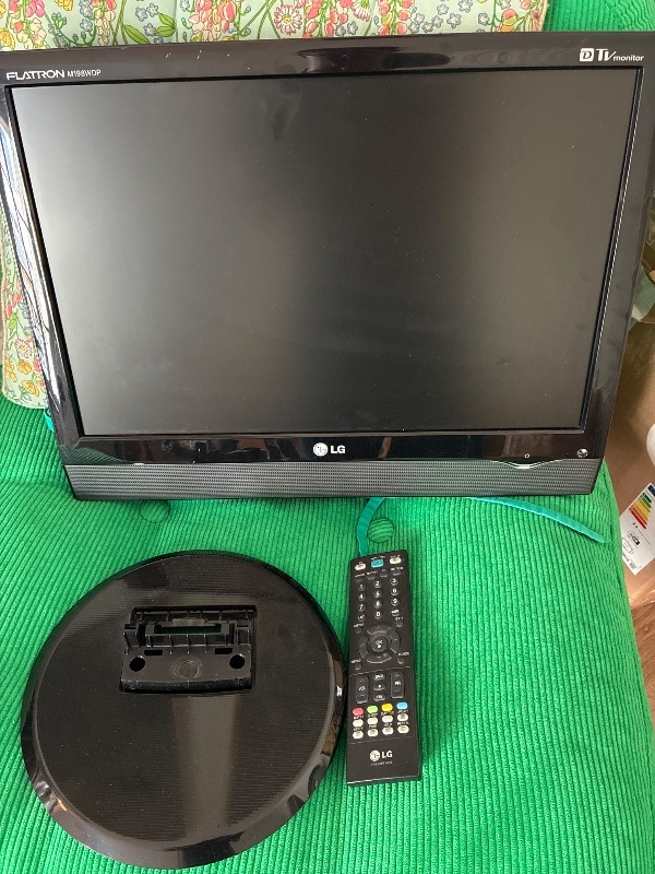 Télévision noire lg 20 pou